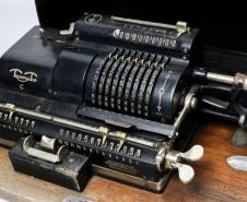 maquina de escrever triumphator