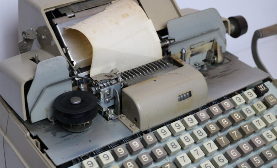 AUTENTICADORA BURROUGHS