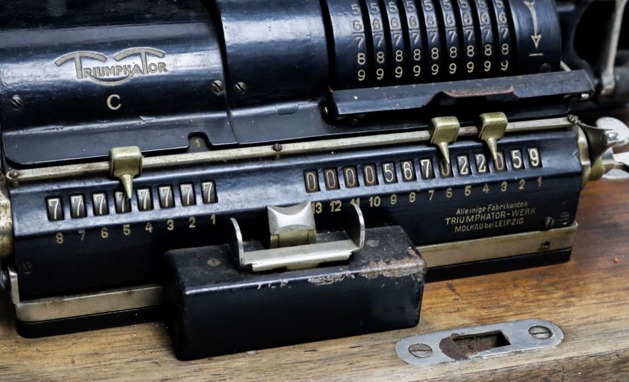 maquina de escrever triumphator