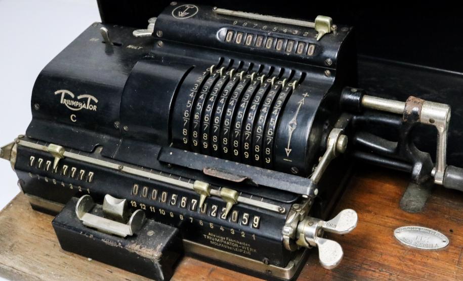 maquina de escrever triumphator