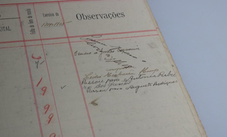 LIVRO DE EXERCÍCIOS