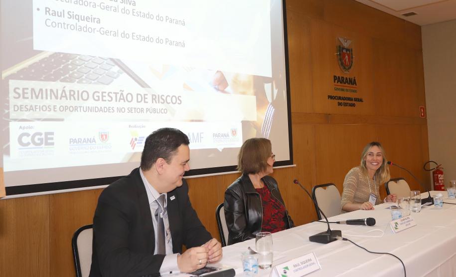 2 A Escola Fazendária (Efaz) da Secretaria da Fazenda do Paraná realiza o Seminário Gestão de Riscos: Desafios e Oportunidades no Setor Público, em parceria com a Procuradoria-Geral do Paraná.
Curitiba, 05-02-20.
Foto: Arnaldo Alves / AEN.