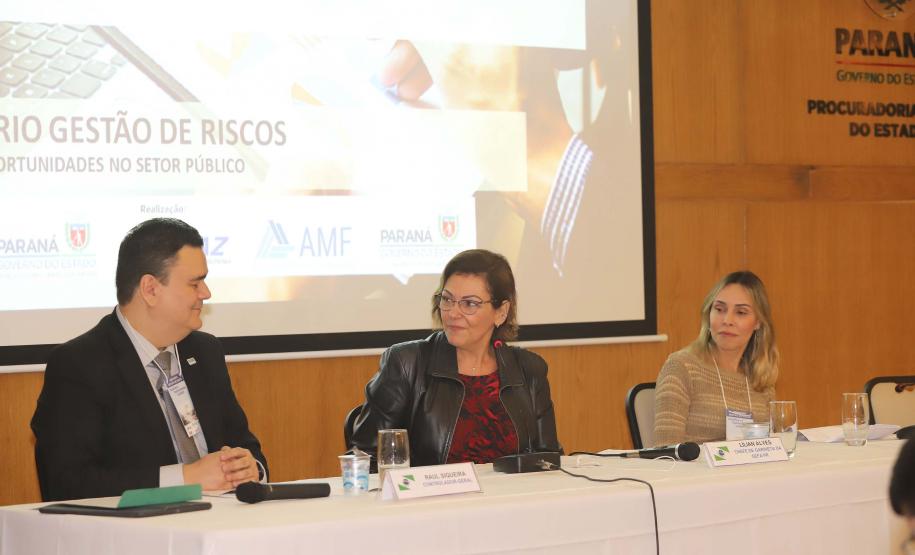 3 A Escola Fazendária (Efaz) da Secretaria da Fazenda do Paraná realiza o Seminário Gestão de Riscos: Desafios e Oportunidades no Setor Público, em parceria com a Procuradoria-Geral do Paraná. N/F: representando o secretário da Fazenda do Paraná,
Curitiba, 05-02-20.
Foto: Arnaldo Alves / AEN.