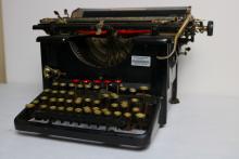 MÁQUINA DE ESCREVER REMINGTON